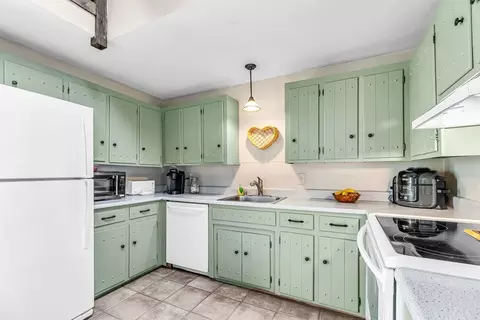 105 Shoreline Dr, Ware, MA 01082 photo 7