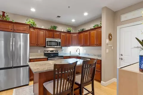 32 Rockway Ave #4-C, Weymouth, MA 02188