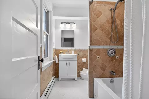 Bath - 47 Springdale Ave, Dover, MA 02030 photo 5 of 5