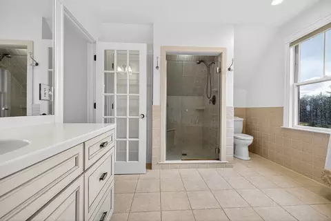Bath - 47 Springdale Ave, Dover, MA 02030 photo 4 of 5