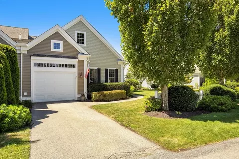 6 Amberwood Ct #216, Bourne, MA 02532