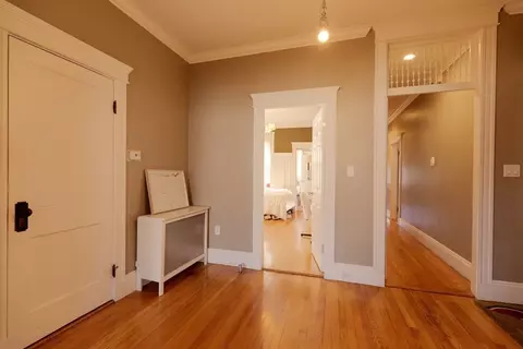 Entry Way - 80 Browne St #2, Brookline, MA 02446 photo 4 of 6
