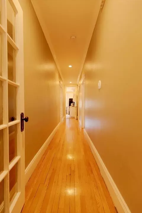 Entry Way - 80 Browne St #2, Brookline, MA 02446 photo 5 of 6