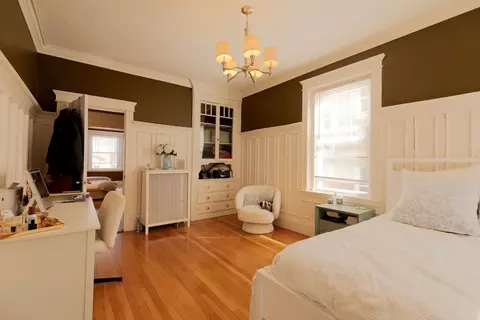 Bedroom - 80 Browne St #2, Brookline, MA 02446 photo 6 of 8