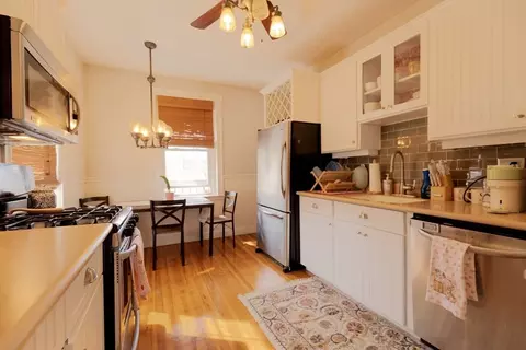 Kitchen - 80 Browne St #2, Brookline, MA 02446 photo 2 of 4