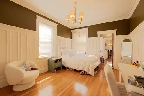 Bedroom - 80 Browne St #2, Brookline, MA 02446 photo 4 of 8