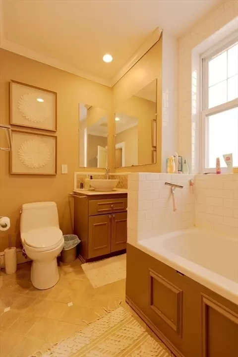 Bath - 80 Browne St #2, Brookline, MA 02446 photo 2 of 4