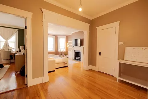 Entry Way - 80 Browne St #2, Brookline, MA 02446 photo 3 of 6