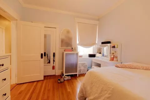 Bedroom - 80 Browne St #2, Brookline, MA 02446 photo 8 of 8