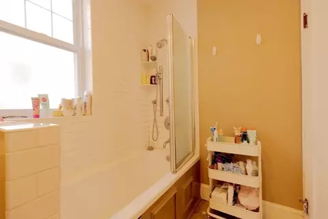 Bath - 80 Browne St #2, Brookline, MA 02446 photo 3 of 4