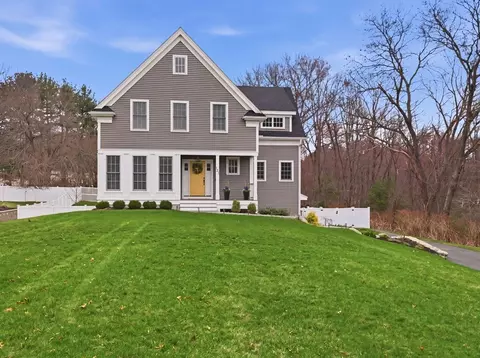 121 Greenwood Rd, Andover, MA 01810