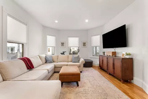 71 Romsey St #1, Dorchester, MA 02125