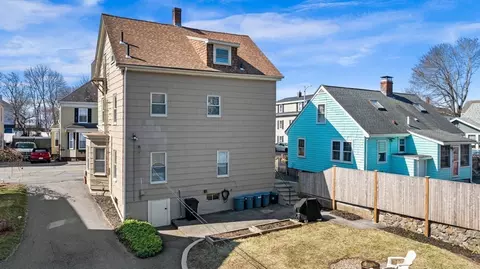 36 Stone St, Beverly, MA 01915 photo 2