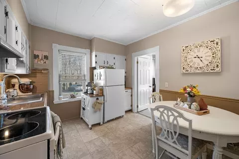 36 Stone St, Beverly, MA 01915 photo 10