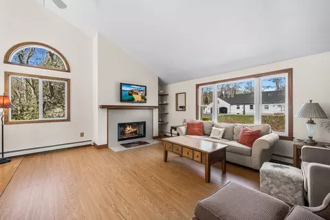 15 Pine Valley Rd, Hyannis, MA 02601 photo 3