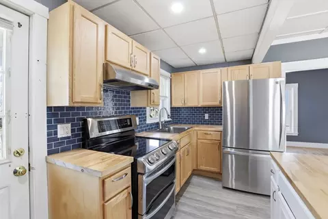 79 Cambridge, Fall River, MA 02721 photo 12