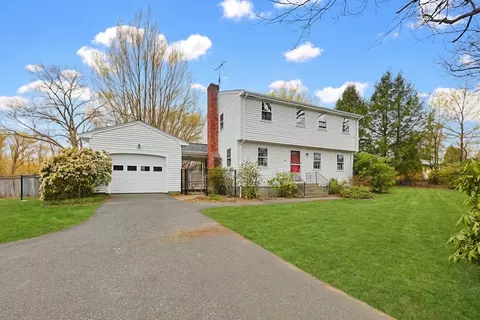 563 Norfolk St, Holliston, MA 01746