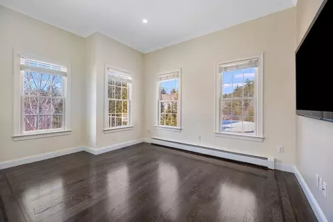 Living - 25 Collins Rd, Berlin, MA 01503 photo 3 of 8