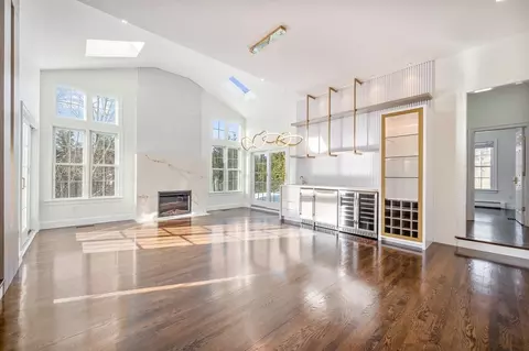 Living - 25 Collins Rd, Berlin, MA 01503 photo 1 of 8