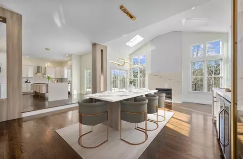 Dining - 25 Collins Rd, Berlin, MA 01503 photo 2 of 2