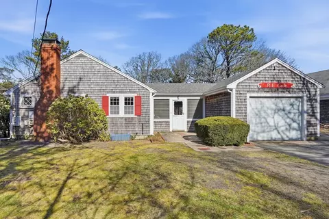 130 Silver Leaf Ln, Yarmouth, MA 02673