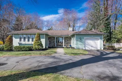 461 Prospect St, East Longmeadow, MA 01028