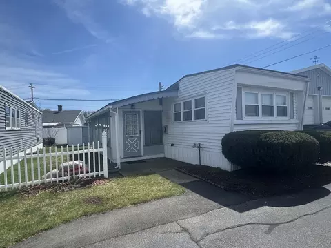 131 Washington St #51, Foxboro, MA 02035