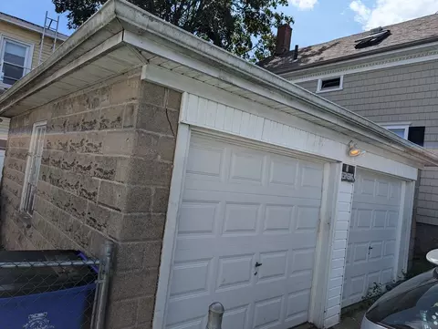 Exterior - 609 Cherry St, Fall River, MA 02720 photo 2 of 5