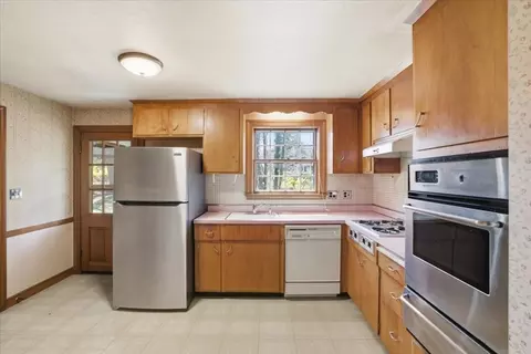 77 Booth Rd, Dedham, MA 02026 photo 13
