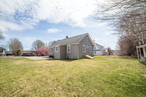25 Dixfield Rd, Worcester, MA 01606 photo 23