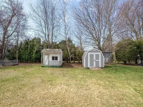 25 Dixfield Rd, Worcester, MA 01606 photo 25