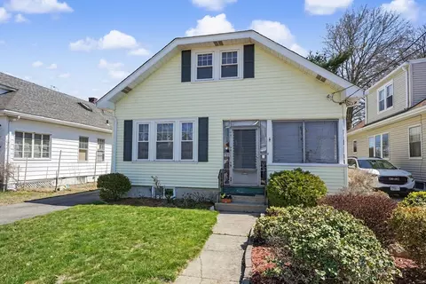 122 Caporal St, Cranston, RI 02910