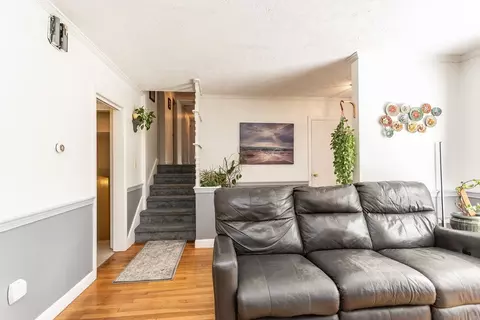 2 Meadow Brook Rd, Raynham, MA 02767 photo 4