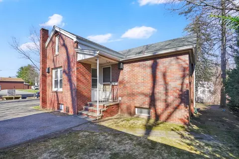 195 Grattan St, Chicopee, MA 01020 photo 7