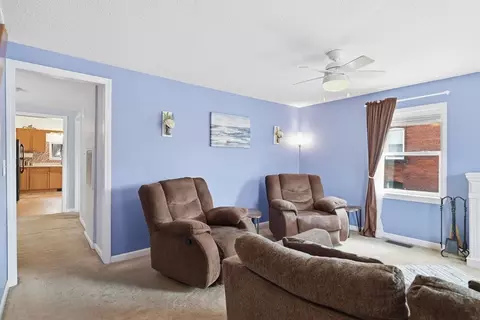 49 West St, Chicopee, MA 01013 photo 6