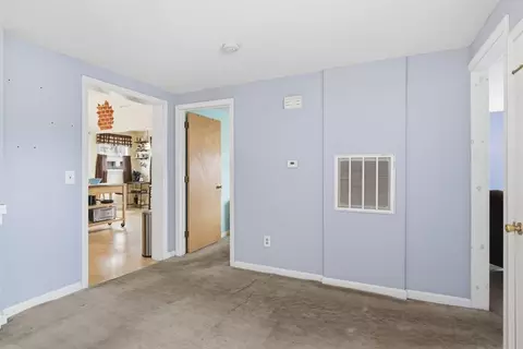 49 West St, Chicopee, MA 01013 photo 13