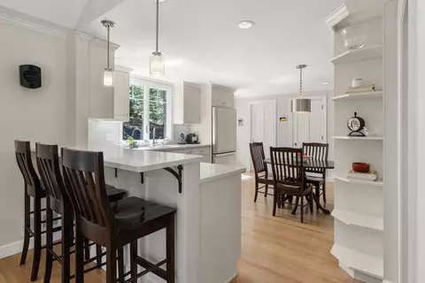 30 Ivy Rd, Wellesley, MA 02482 photo 6