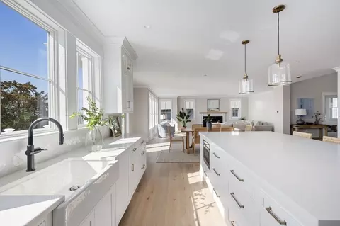 15 Glover Ave, Hull, MA 02045 photo 9
