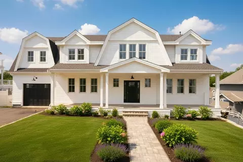 15 Glover Ave, Hull, MA 02045