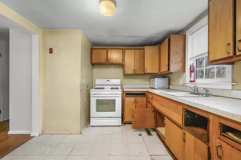 Kitchen - 22 Longfellow Dr, Centerville, MA 02632 photo 3 of 3
