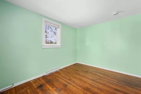 Bedroom - 22 Longfellow Dr, Centerville, MA 02632 photo 5 of 8