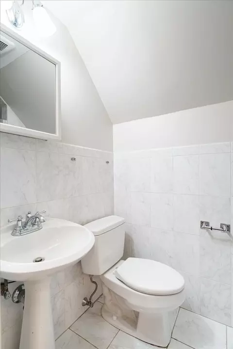 27 Exeter #2, Arlington, MA 02474 photo 17