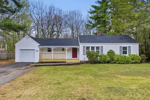 309 Pleasant St, Paxton, MA 01612