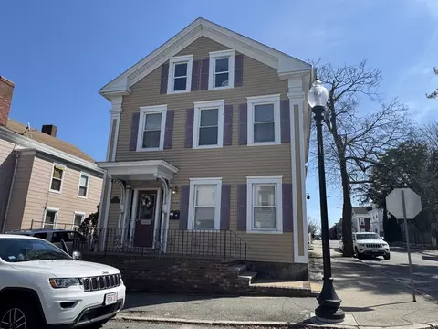 202 Maxfield St, New Bedford, MA 02740