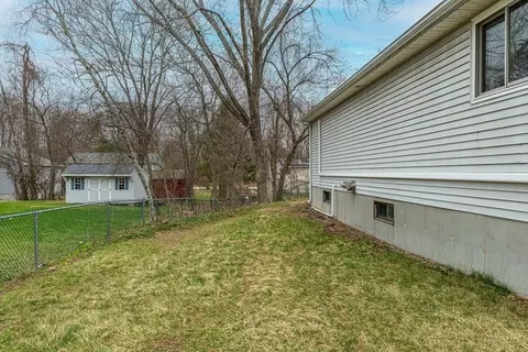 6 Marilyn Dr, Webster, MA 01570 photo 32