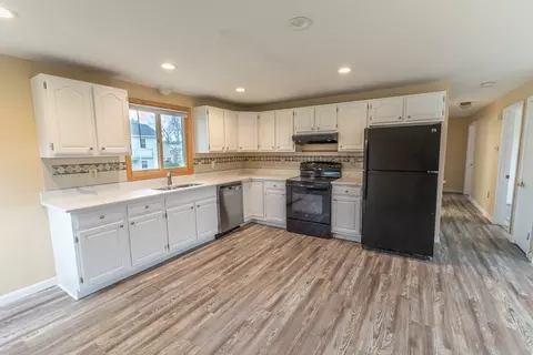 6 Marilyn Dr, Webster, MA 01570 photo 6