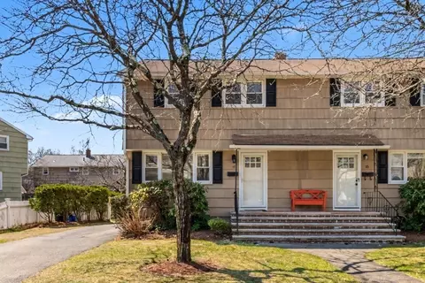 17 Charles Rd #17, Winchester, MA 01890