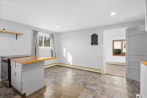 12 New St, Webster, MA 01570 photo 7