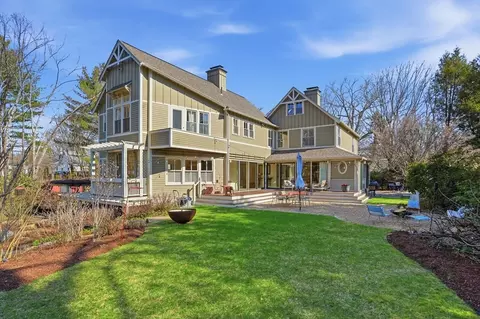 70 Reed St, Lexington, MA 02421