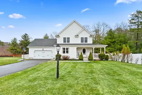 63 Christmas Tree Ln, Kingston, MA 02364